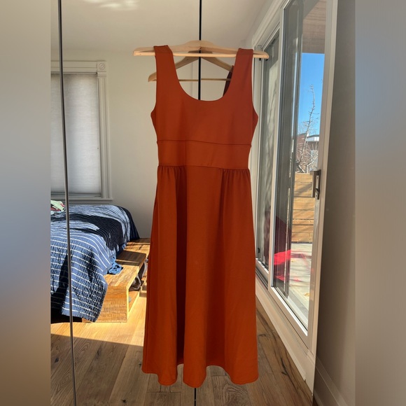 Forillon Dress – LOLË – Robe - Picture 2 of 3